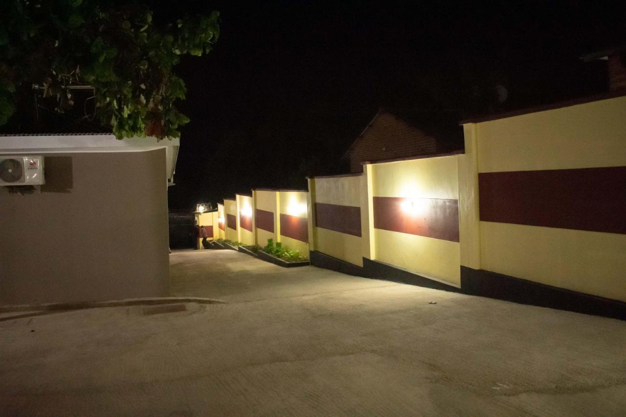 Travelodge Blantyre Kültér fotó